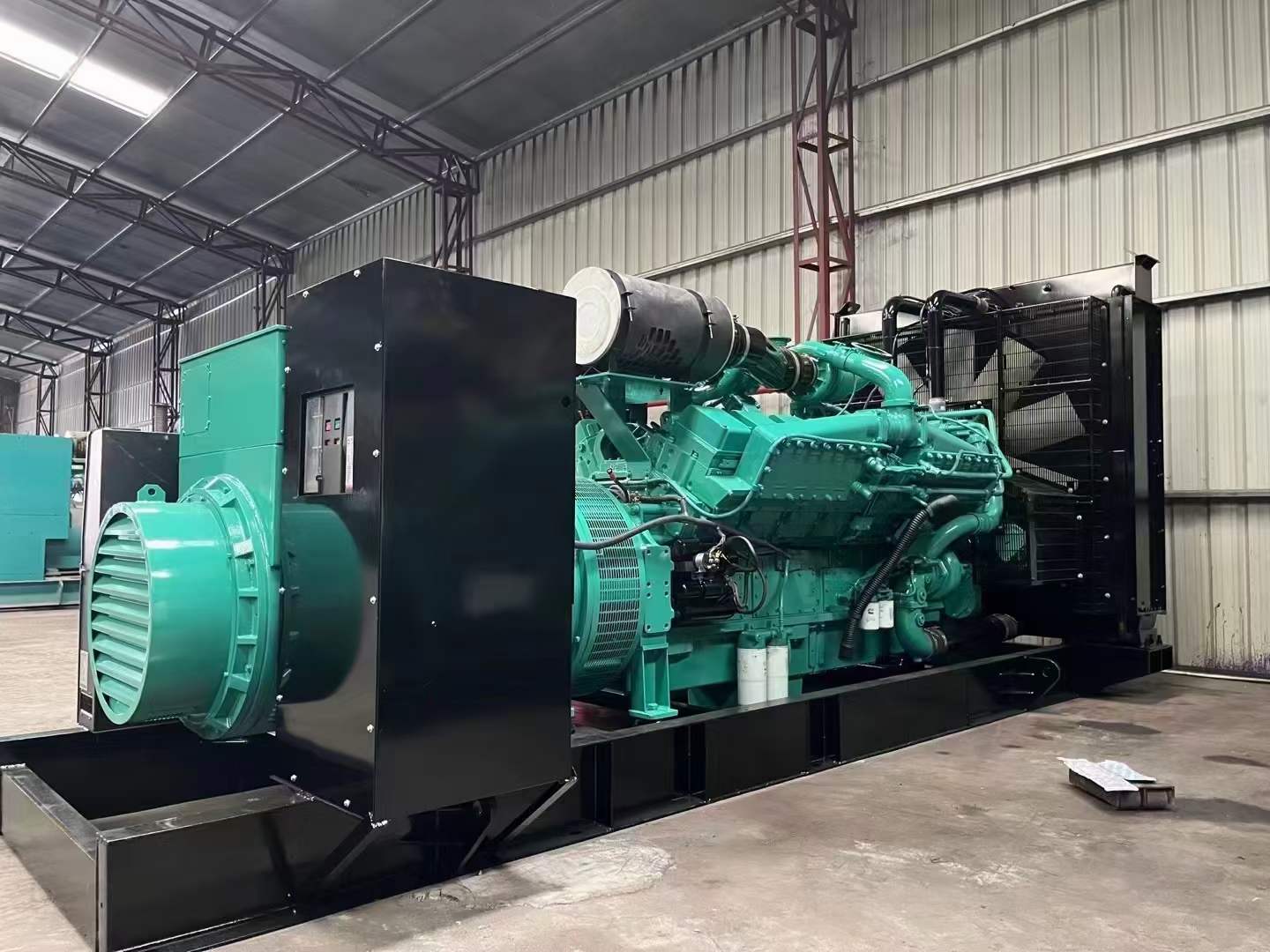 涿州如何降低 800kW 柴油发电机输出电流的波动？